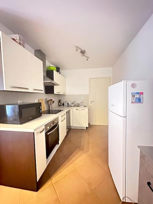Appartement F3, 2 Chambres Ivry-sur-Seine Buitenkant foto
